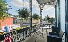 Lafitte Hotel & Bar
